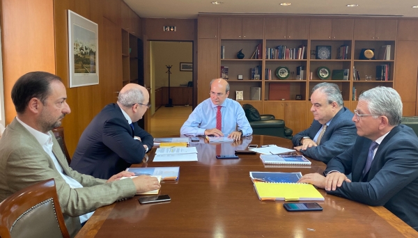 &Tau;&alpha; &Gamma;&rho;&epsilon;&beta;&epsilon;&nu;ά &sigma;&tau;&omicron; &sigma;&chi;&epsilon;&delta;&iota;&alpha;&sigma;&mu;ό &tau;&eta;&sigmaf; &Delta;&Epsilon;&Delta;&Alpha; &gamma;&iota;&alpha; &tau;&eta;&nu; &alpha;&nu;ά&pi;&tau;&upsilon;&xi;&eta; &delta;&iota;&kappa;&tau;ύ&omega;&nu; &delta;&iota;&alpha;&nu;&omicron;&mu;ή&sigmaf; &phi;&upsilon;&sigma;&iota;&kappa;&omicron;ύ &alpha;&epsilon;&rho;ί&omicron;&upsilon;