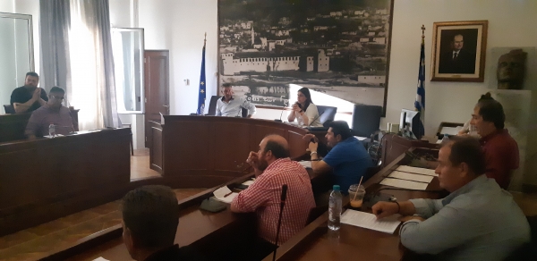 &Eta; &tau;&omicron;&pi;&omicron;&theta;έ&tau;&eta;&sigma;&eta; &tau;&omicron;&upsilon; &Delta;&eta;&mu;ά&rho;&chi;&omicron;&upsilon; &Gamma;&rho;&epsilon;&beta;&epsilon;&nu;ώ&nu; &Gamma;&iota;ώ&rho;&gamma;&omicron;&upsilon; &Delta;&alpha;&sigma;&tau;&alpha;&mu;ά&nu;&eta; &gamma;&iota;&alpha; &tau;&iota;&sigmaf; &epsilon;&pi;&alpha;&phi;έ&sigmaf; &mu;&epsilon; &Nu;ό&tau;&eta; &Mu;&eta;&tau;&alpha;&rho;ά&kappa;&eta; &kappa;&alpha;&iota; &Kappa;&omega;&nu;&sigma;&tau;&alpha;&nu;&tau;ί&nu;&omicron; &Tau;&sigma;&omicron;&upsilon;&beta;ά&lambda;&alpha;