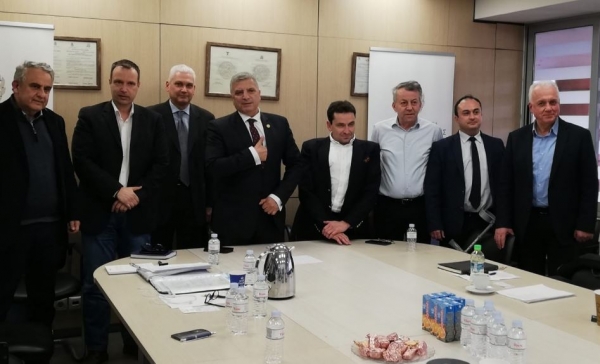 &Sigma;&upsilon;&nu;ά&nu;&tau;&eta;&sigma;&eta; &Alpha;&nu;&tau;&iota;&pi;&epsilon;&rho;&iota;&phi;&epsilon;&rho;&epsilon;&iota;&alpha;&rho;&chi;ώ&nu; &Alpha;&nu;ά&pi;&tau;&upsilon;&xi;&eta;&sigmaf; / &Epsilon;&pi;&iota;&chi;&epsilon;&iota;&rho;&eta;&mu;&alpha;&tau;&iota;&kappa;ό&tau;&eta;&tau;&alpha;&sigmaf; &sigma;&tau;&eta;&nu; &Alpha;&theta;ή&nu;&alpha;