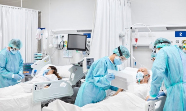 &Kappa;&omicron;&rho;&omicron;&nu;&omicron;ϊό&sigmaf;: &Pi;&omicron;&iota;&alpha; &sigma;&upsilon;&mu;&pi;&tau;ώ&mu;&alpha;&tau;&alpha; &epsilon;&pi;&iota;&mu;έ&nu;&omicron;&upsilon;&nu; &mu;&epsilon;&tau;ά &tau;&eta; &nu;ό&sigma;&eta;&sigma;&eta; &ndash; &Omicron;&iota; &epsilon;&xi;&epsilon;&tau;ά&sigma;&epsilon;&iota;&sigmaf; &pi;&omicron;&upsilon; &pi;&rho;έ&pi;&epsilon;&iota; &nu;&alpha; &gamma;ί&nu;&omicron;&upsilon;&nu;