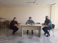 &Sigma;&upsilon;&nu;ά&nu;&tau;&eta;&sigma;&eta; &tau;&omicron;&upsilon; &Pi;&epsilon;&rho;&iota;&phi;&epsilon;&rho;&epsilon;&iota;ά&rho;&chi;&eta; &Gamma;&iota;ώ&rho;&gamma;&omicron;&upsilon; &Kappa;&alpha;&sigma;&alpha;&pi;ί&delta;&eta; &mu;&epsilon; &tau;&omicron; &Delta;&iota;&epsilon;&upsilon;&theta;&upsilon;&nu;&tau;ή &tau;&omicron;&upsilon; &Epsilon;&Kappa;&Alpha;&Beta; &Delta;&upsilon;&tau;&iota;&kappa;ή&sigmaf; &Mu;&alpha;&kappa;&epsilon;&delta;&omicron;&nu;ί&alpha;&sigmaf;