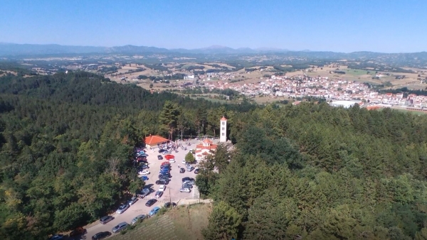 &Iota;&epsilon;&rho;έ&sigmaf; &Alpha;&kappa;&omicron;&lambda;&omicron;&upsilon;&theta;ί&epsilon;&sigmaf; &sigma;&tau;&omicron;&nu; &Iota;.&Nu;. &Alpha;&Gamma;&Iota;&Alpha;&Sigma; &Pi;&Alpha;&Rho;&Alpha;&Sigma;&Kappa;&Epsilon;&Upsilon;&Eta;&Sigma; &tau;&eta;&sigmaf; &pi;ό&lambda;&eta;&sigmaf; &tau;&omega;&nu; &Gamma;&rho;&epsilon;&beta;&epsilon;&nu;ώ&nu;