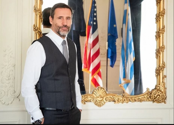 &Omicron; &gamma;&rho;&epsilon;&beta;&epsilon;&nu;&iota;ώ&tau;&eta;&sigmaf; &Sigma;&upsilon;&mu;&epsilon;ώ&nu; &Tau;έ&gamma;&omicron;&sigmaf;, &Gamma;&epsilon;&nu;&iota;&kappa;ό&sigmaf; &Pi;&rho;ό&xi;&epsilon;&nu;&omicron;&sigmaf; &tau;&eta;&sigmaf; &Epsilon;&lambda;&lambda;ά&delta;&alpha;&sigmaf; &sigma;&tau;&eta;&nu; &Beta;&omicron;&sigma;&tau;ώ&nu;&eta;