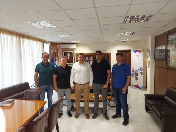 &Epsilon;&pi;ί&sigma;&kappa;&epsilon;&psi;&eta; &tau;&omicron;&upsilon; &Delta;.&Sigma;. &tau;&eta;&sigmaf; Έ&nu;&omega;&sigma;&eta;&sigmaf; &Alpha;&sigma;&tau;&upsilon;&nu;&omicron;&mu;&iota;&kappa;ώ&nu; &Upsilon;&pi;&alpha;&lambda;&lambda;ή&lambda;&omega;&nu; &Nu;. &Gamma;&rho;&epsilon;&beta;&epsilon;&nu;ώ&nu; &sigma;&tau;&omicron; &Gamma;&rho;&alpha;&phi;&epsilon;ί&omicron; &Alpha;&nu;&tau;&iota;&pi;&epsilon;&rho;&iota;&phi;&epsilon;&rho;&epsilon;&iota;ά&rho;&chi;&eta;