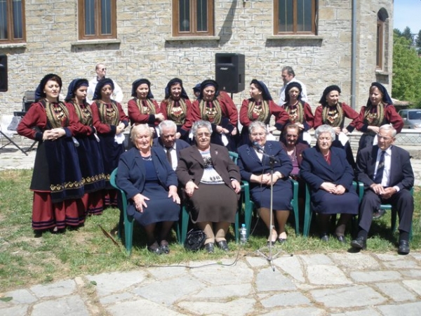 &Tau;&Omicron; &Pi;&Alpha;&Sigma;&Chi;&Alpha; &Sigma;&Tau;&Omicron;&Nu; &Alpha;&Gamma;&Iota;&Omicron; &Kappa;&Omicron;&Sigma;&Mu;&Alpha; &Gamma;&Rho;&Epsilon;&Beta;&Epsilon;&Nu;&Omega;&Nu;