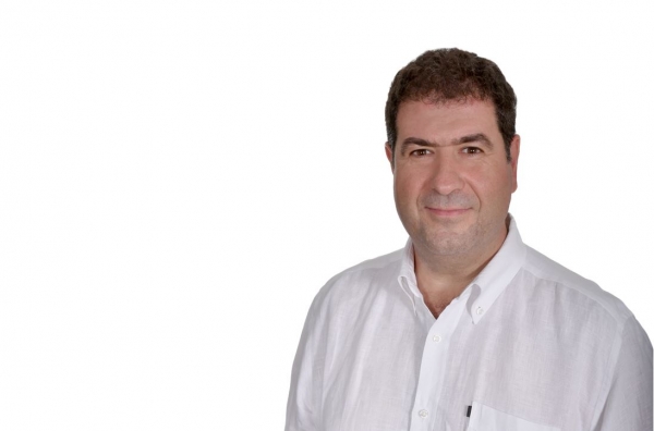 &Alpha;&pi;&omicron;́ &tau;&omicron;&nu; &lambda;&alpha;&iota;̈&kappa;&iota;&sigma;&mu;&omicron;́ &sigma;&tau;&eta;&nu; &pi;&rho;&omicron;́&omicron;&delta;&omicron;