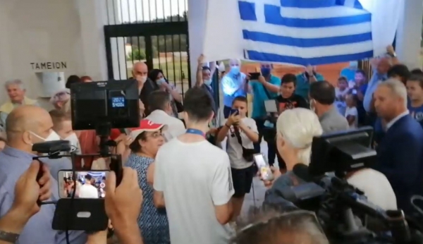 &Eta; &upsilon;&pi;&omicron;&delta;&omicron;&chi;ή &tau;&omicron;&upsilon; &chi;&rho;&upsilon;&sigma;&omicron;ύ &Omicron;&lambda;&upsilon;&mu;&pi;&iota;&omicron;&nu;ί&kappa;&eta; &Mu;ί&lambda;&tau;&omicron;&upsilon; &Tau;&epsilon;&nu;&tau;ό&gamma;&lambda;&omicron;&upsilon;  (VIDEO)