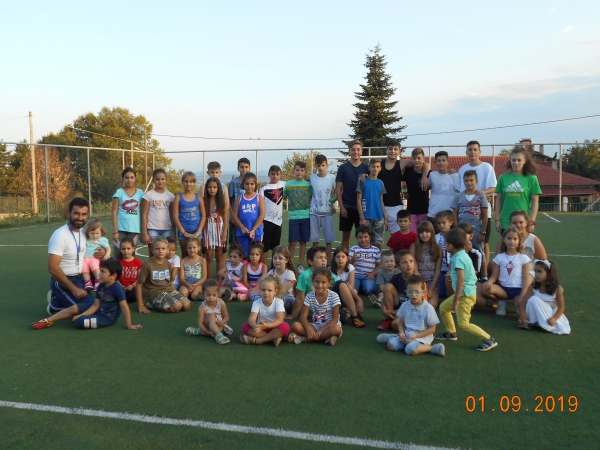 &Epsilon;&kappa;&delta;ή&lambda;&omega;&sigma;&eta; &alpha;&phi;&iota;&epsilon;&rho;&omega;&mu;έ&nu;&eta; &sigma;&tau;&alpha; &pi;&alpha;&iota;&delta;&iota;ά.