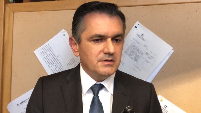 &Sigma;&upsilon;&nu;&alpha;&nu;&tau;ή&sigma;&epsilon;&iota;&sigmaf; &Kappa;&alpha;&sigma;&alpha;&pi;ί&delta;&eta; &mu;&epsilon; &mu;έ&lambda;&eta; &tau;&eta;&sigmaf; &Kappa;&upsilon;&beta;έ&rho;&nu;&eta;&sigma;&eta;&sigmaf; &gamma;&iota;&alpha; &tau;&eta;&nu; &pi;&rho;&omicron;ώ&theta;&eta;&sigma;&eta; &theta;&epsilon;&mu;ά&tau;&omega;&nu; &tau;&eta;&sigmaf; &Pi;&epsilon;&rho;&iota;&phi;έ&rho;&epsilon;&iota;&alpha;&sigmaf;.