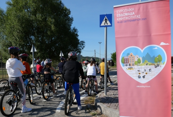 &Delta;ή&mu;&omicron;&sigmaf; &Gamma;&rho;&epsilon;&beta;&epsilon;&nu;ώ&nu;: &Pi;&omicron;&delta;&eta;&lambda;&alpha;&sigma;ί&alpha; &kappa;&alpha;&iota; &kappa;&upsilon;&kappa;&lambda;&omicron;&phi;&omicron;&rho;&iota;&alpha;&kappa;ή &alpha;&gamma;&omega;&gamma;ή &sigma;&tau;&eta;&nu; &ldquo;&Epsilon;&upsilon;&rho;&omega;&pi;&alpha;ϊ&kappa;ή &Epsilon;&beta;&delta;&omicron;&mu;ά&delta;&alpha; &Kappa;&iota;&nu;&eta;&tau;&iota;&kappa;ό&tau;&eta;&tau;&alpha;&sigmaf;&rdquo;