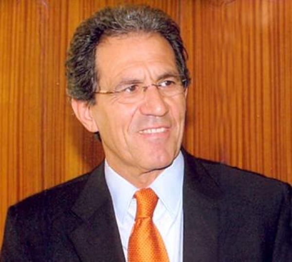 &Epsilon;&pi;&iota;&tau;έ&lambda;&omicron;&upsilon;&sigmaf;, &nu;&alpha; &laquo;&kappa;&alpha;&theta;&alpha;&rho;ί&sigma;&epsilon;&iota;&raquo; &omicron; &beta;&omicron;ύ&rho;&kappa;&omicron;&sigmaf;&hellip;.