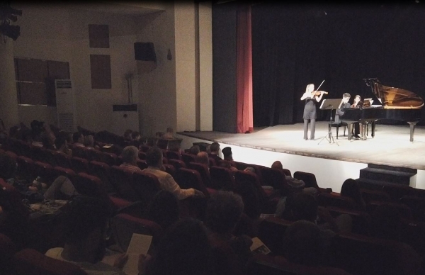 &Sigma;&Upsilon;&Nu;&Delta;&Epsilon;&Sigma;&Mu;&Omicron;&Sigma; &Gamma;&Rho;&Alpha;&Mu;&Mu;&Alpha;&Tau;&Omega;&Nu; &Kappa;&Alpha;&Iota; &Tau;&Epsilon;&Chi;&Nu;&Omega;&Nu;: &Mu;&iota;&alpha; &mu;&alpha;&gamma;&iota;&kappa;ή &beta;&rho;&alpha;&delta;&iota;ά &mu;&epsilon; &sigma;&omicron;&nu;ά&tau;&epsilon;&sigmaf; &gamma;&iota;&alpha; &beta;&iota;&omicron;&lambda;ί &kappa;&alpha;&iota; &pi;&iota;ά&nu;&omicron;