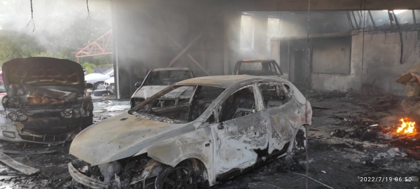 &Gamma;&Rho;&Epsilon;&Beta;&Epsilon;&Nu;&Alpha;: &Mu;&epsilon;&gamma;ά&lambda;&eta; &pi;&upsilon;&rho;&kappa;&alpha;&gamma;&iota;ά &sigma;&epsilon; &sigma;&upsilon;&nu;&epsilon;&rho;&gamma;&epsilon;ί&omicron; &kappa;&alpha;&iota; &phi;&alpha;&nu;&omicron;&pi;&omicron;&iota;&epsilon;&iota;&omicron; &alpha;&upsilon;&tau;&omicron;&kappa;&iota;&nu;ή&tau;&omega;&nu;