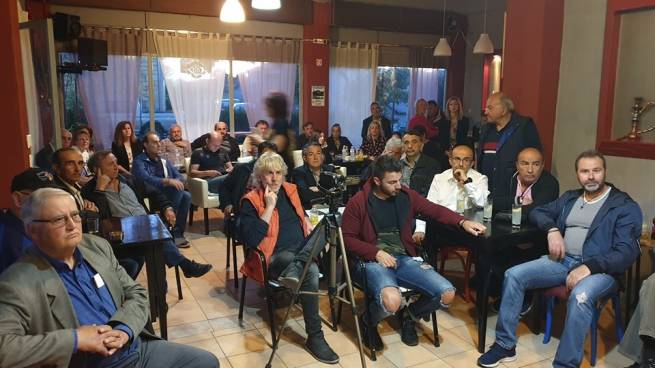 &Epsilon;&pi;ί&sigma;&kappa;&epsilon;&psi;&eta; &Delta;&eta;&mu;&omicron;&sigma;&theta;έ&nu;&eta; &Kappa;&omicron;&upsilon;&pi;&tau;&sigma;ί&delta;&eta; &sigma;&epsilon; &Delta;&omicron;&xi;&alpha;&rho;ά, &Pi;&rho;&iota;ό&nu;&iota;&alpha;, &Kappa;&alpha;&lambda;&lambda;&iota;&theta;έ&alpha; &kappa;&alpha;&iota; &Tau;&alpha;&xi;&iota;ά&rho;&chi;&eta;