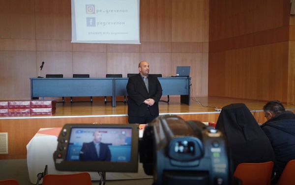 &Eta; &Pi;&epsilon;&rho;&iota;&phi;&epsilon;&rho;&epsilon;&iota;&alpha;&kappa;ή &Epsilon;&nu;ό&tau;&eta;&tau;&alpha; &Gamma;&rho;&epsilon;&beta;&epsilon;&nu;ώ&nu; έ&kappa;&omicron;&psi;&epsilon; &tau;&eta;&nu; &Beta;&alpha;&sigma;&iota;&lambda;ό&pi;&iota;&tau;&alpha; (VIDEO)