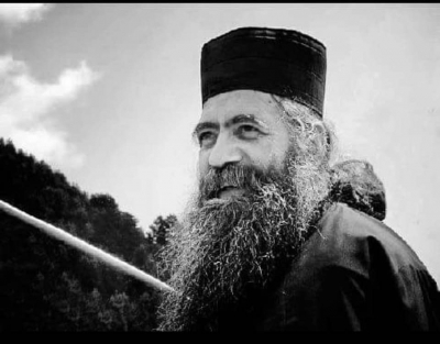 &Epsilon;&kappa;&omicron;&iota;&mu;ή&theta;&eta; &omicron; &pi;&alpha;&tau;έ&rho;&alpha;&sigmaf; A&upsilon;&gamma;&omicron;&upsilon;&sigma;&tau;ί&nu;&omicron;&sigmaf; &Mu;ύ&rho;&omicron;&upsilon; &ndash; &Nu;&omicron;&sigma;&eta;&lambda;&epsilon;&upsilon;ό&tau;&alpha;&nu; &sigma;&tau;&omicron; &Iota;&pi;&pi;&omicron;&kappa;&rho;ά&tau;&epsilon;&iota;&omicron; &nu;&omicron;&sigma;&omicron;&kappa;&omicron;&mu;&epsilon;ί&omicron; &Theta;&epsilon;&sigma;&sigma;&alpha;&lambda;&omicron;&nu;ί&kappa;&eta;&sigmaf;