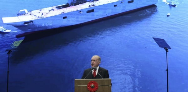 O &Mu;&upsilon;&theta;&omicron;&mu;&alpha;&nu;ή&sigmaf; &Epsilon;&rho;&nu;&tau;&omicron;&gamma;ά&nu; &epsilon;ί&nu;&alpha;&iota; &Alpha;&pi;&epsilon;&iota;&lambda;ή &gamma;&iota;ά &tau;ή&nu; &Pi;&alpha;&gamma;&kappa;ό&sigma;&mu;&iota;&alpha; &Epsilon;&iota;&rho;ή&nu;&eta;