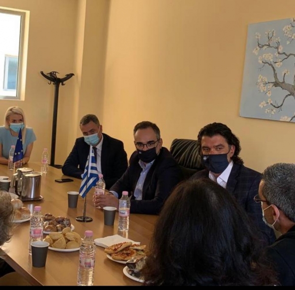 &Alpha;&nu;&delta;&rho;έ&alpha;&sigmaf; &Pi;ά&tau;&sigma;&eta;&sigmaf;: &Eta; &delta;ύ&nu;&alpha;&mu;&eta; &mu;&alpha;&sigmaf; &epsilon;ί&nu;&alpha;&iota; &omicron; &tau;ό&pi;&omicron;&sigmaf; &mu;&alpha;&sigmaf; &kappa;&alpha;&iota; &tau;&omicron; ύ&psi;&iota;&sigma;&tau;&omicron; &kappa;&omicron;&iota;&nu;&omega;&nu;&iota;&kappa;ό &alpha;&gamma;&alpha;&theta;ό &eta; &Upsilon;&gamma;&epsilon;ί&alpha; &tau;&omega;&nu; &Pi;&omicron;&lambda;&iota;&tau;ώ&nu; &mu;&alpha;&sigmaf;.