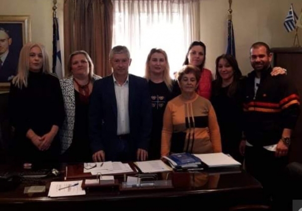 &Omicron;&rho;&kappa;&omega;&mu;&omicron;&sigma;ί&alpha; &mu;&omicron;&nu;ί&mu;&omega;&nu; &upsilon;&pi;&alpha;&lambda;&lambda;ή&lambda;&omega;&nu; &sigma;&tau;&omicron; &delta;ή&mu;&omicron; &Delta;&epsilon;&sigma;&kappa;ά&tau;&eta;&sigmaf;