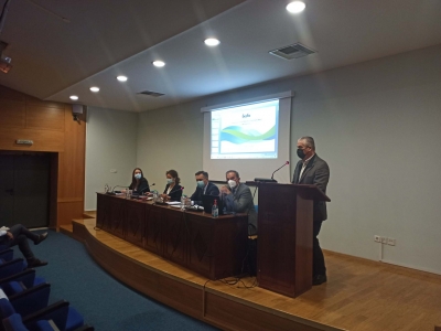 &Eta; &pi;&omicron;&rho;&epsilon;ί&alpha; &upsilon;&lambda;&omicron;&pi;&omicron;ί&eta;&sigma;&eta;&sigmaf; &tau;&omega;&nu; έ&rho;&gamma;&omega;&nu; &gamma;&iota;&alpha; &tau;&omicron; &phi;&upsilon;&sigma;&iota;&kappa;ό &alpha;έ&rho;&iota;&omicron; &sigma;&tau;&eta;&nu; &Pi;&epsilon;&rho;&iota;&phi;έ&rho;&epsilon;&iota;&alpha; &Delta;&upsilon;&tau;&iota;&kappa;ή&sigmaf; &Mu;&alpha;&kappa;&epsilon;&delta;&omicron;&nu;ί&alpha;&sigmaf;
