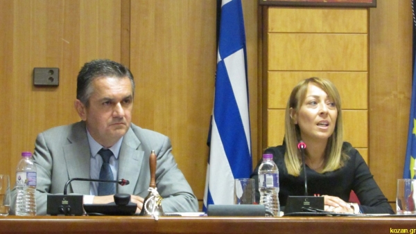 &Pi;&rho;ό&tau;&alpha;&sigma;&eta; &mu;&omicron;&mu;&phi;ή&sigmaf; &kappa;&alpha;&tau;ά &tau;&eta;&sigmaf; &Pi;&rho;&omicron;έ&delta;&rho;&omicron;&upsilon; &tau;&omicron;&upsilon; &Pi;&epsilon;&rho;&iota;&phi;&epsilon;&rho;&epsilon;&iota;&alpha;&kappa;&omicron;ύ &Sigma;&upsilon;&mu;&beta;&omicron;&upsilon;&lambda;ί&omicron;&upsilon;