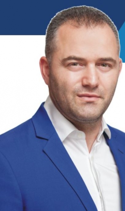 &Omicron; &Alpha;&nu;&tau;&iota;&pi;&epsilon;&rho;&iota;&phi;&epsilon;&rho;&epsilon;&iota;ά&rho;&chi;&eta;&sigmaf; &Kappa;&omicron;&iota;&nu;&omega;&nu;&iota;&kappa;ή&sigmaf; &Alpha;&nu;ά&pi;&tau;&upsilon;&xi;&eta;&sigmaf; &kappa;&alpha;&iota; &Mu;έ&rho;&iota;&mu;&nu;&alpha;&sigmaf; &Eta;&lambda;ί&alpha;&sigmaf; &Tau;&omicron;&pi;&alpha;&lambda;ί&delta;&eta;&sigmaf; &kappa;&alpha;&lambda;&epsilon;ί &tau;&omicron;&upsilon;&sigmaf; &pi;&omicron;&lambda;ί&tau;&epsilon;&sigmaf; &tau;&eta;&sigmaf; &Pi;.&Epsilon;. &Kappa;&omicron;&zeta;ά&nu;&eta;&sigmaf; &nu;&alpha; &alpha;&kappa;&omicron;&lambda;&omicron;&upsilon;&theta;ή&sigma;&omicron;&upsilon;&nu; &pi;&iota;&sigma;&tau;ά &tau;&alpha; έ&kappa;&tau;&alpha;&kappa;&tau;&alpha; &pi;&epsilon;&rho;&iota;&omicron;&rho;&iota;&sigma;&tau;&iota;&kappa;ά &mu;έ&tau;&rho;&alpha;