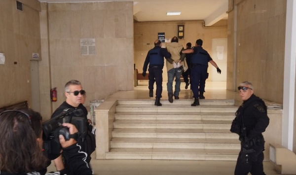 &Gamma;&Rho;&Epsilon;&Beta;&Epsilon;&Nu;&Alpha;: &Alpha;&nu;&alpha;&beta;&omicron;&lambda;ή &gamma;&iota;&alpha; &tau;&omicron;&nu; &pi;&alpha;&iota;&delta;&epsilon;&rho;&alpha;&sigma;&tau;ή &tau;&omicron;&upsilon; &Rho;&epsilon;&theta;ύ&mu;&nu;&omicron;&upsilon; &pi;&omicron;&upsilon; &epsilon;ί&chi;&epsilon; &kappa;&alpha;&tau;&alpha;&delta;&iota;&kappa;&alpha;&sigma;&tau;&epsilon;ί &sigma;&epsilon; 401 &chi;&rho;ό&nu;&iota;&alpha; &kappa;ά&theta;&epsilon;&iota;&rho;&xi;&eta;. (VIDEO)