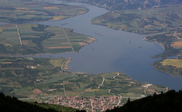 &laquo;&Alpha;&pi;&alpha;&gamma;ό&rho;&epsilon;&upsilon;&sigma;&eta; &alpha;&lambda;&iota;&epsilon;ί&alpha;&sigmaf; &tau;&eta;&sigmaf; &Kappa;&alpha;&rho;&alpha;&beta;ί&delta;&alpha;&sigmaf; &sigma;&tau;&alpha; &epsilon;&sigma;&omega;&tau;&epsilon;&rho;&iota;&kappa;ά &nu;&epsilon;&rho;ά, &lambda;ό&gamma;&omega; &alpha;&nu;&alpha;&pi;&alpha;&rho;&alpha;&gamma;&omega;&gamma;ή&sigmaf; &tau;&omicron;&upsilon;&sigmaf;&raquo;