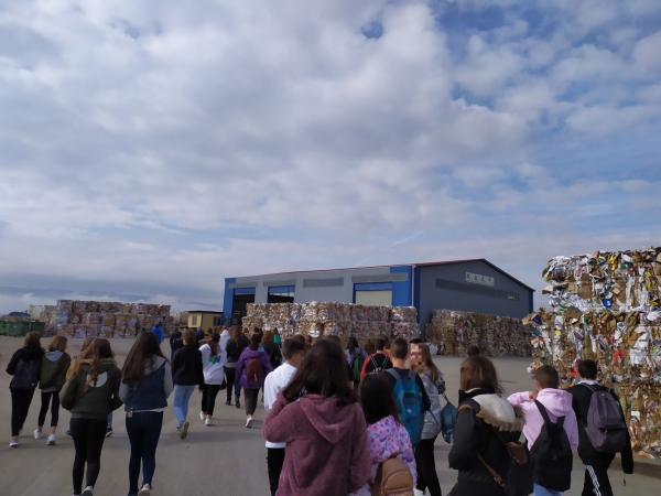 &Pi;&rho;ό&gamma;&rho;&alpha;&mu;&mu;&alpha; &pi;&epsilon;&rho;&iota;&beta;&alpha;&lambda;&lambda;&omicron;&nu;&tau;&iota;&kappa;ή&sigmaf; &epsilon;&kappa;&pi;&alpha;ί&delta;&epsilon;&upsilon;&sigma;&eta;&sigmaf; &alpha;&pi;ό &tau;&eta; &Delta;&Iota;&Alpha;&Delta;&Upsilon;&Mu;&Alpha; &Alpha;.&Epsilon;. &sigma;&tau;&alpha; &sigma;&chi;&omicron;&lambda;&epsilon;ί&alpha; &Delta;&upsilon;&tau;&iota;&kappa;ή&sigmaf; &Mu;&alpha;&kappa;&epsilon;&delta;&omicron;&nu;ί&alpha;&sigmaf;