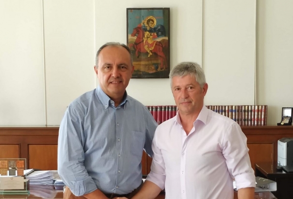 &Sigma;&upsilon;&nu;ά&nu;&tau;&eta;&sigma;&eta; &Delta;&eta;&mu;ά&rho;&chi;&omicron;&upsilon; &Delta;&epsilon;&sigma;&kappa;ά&tau;&eta;&sigmaf; &mu;&epsilon; &tau;&omicron;&nu; &Upsilon;&phi;&upsilon;&pi;&omicron;&upsilon;&rho;&gamma;ό &Epsilon;&sigma;&omega;&tau;&epsilon;&rho;&iota;&kappa;ώ&nu;